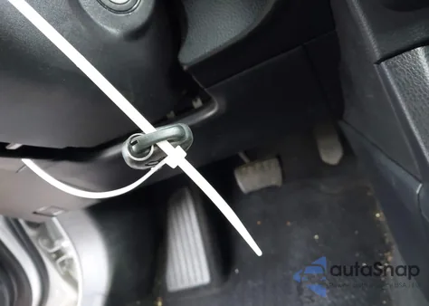 2015 Toyota Corolla Le z USA, uszkodzony, nr VIN 2T1BURHE6FC308127